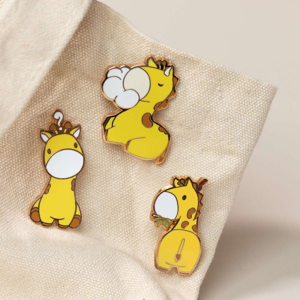 Giraffi Enamel Pin - Sleep - Bellzi