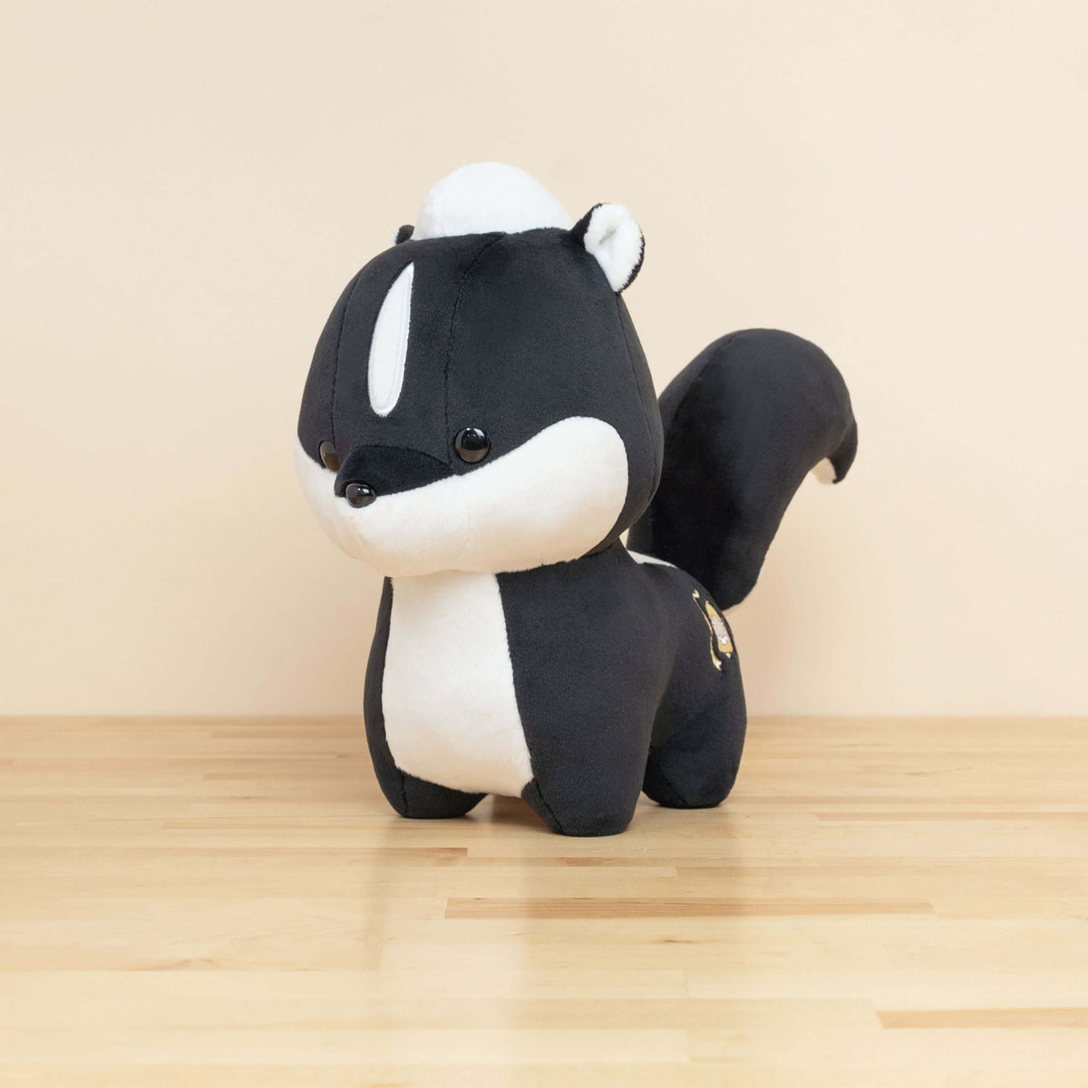 Skunki the Skunk Skunk Stuffed Animal Bellzi