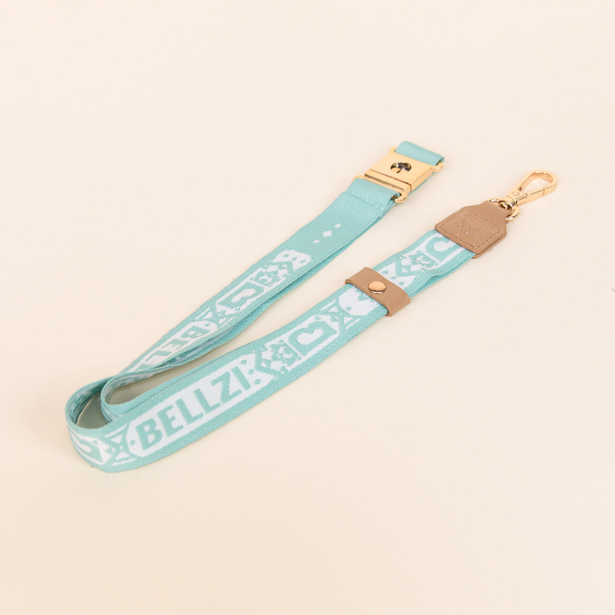 Bellzi Lanyard B