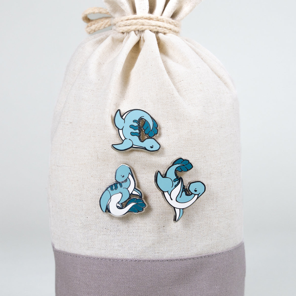 Nessi Enamel Pin - Flaunt