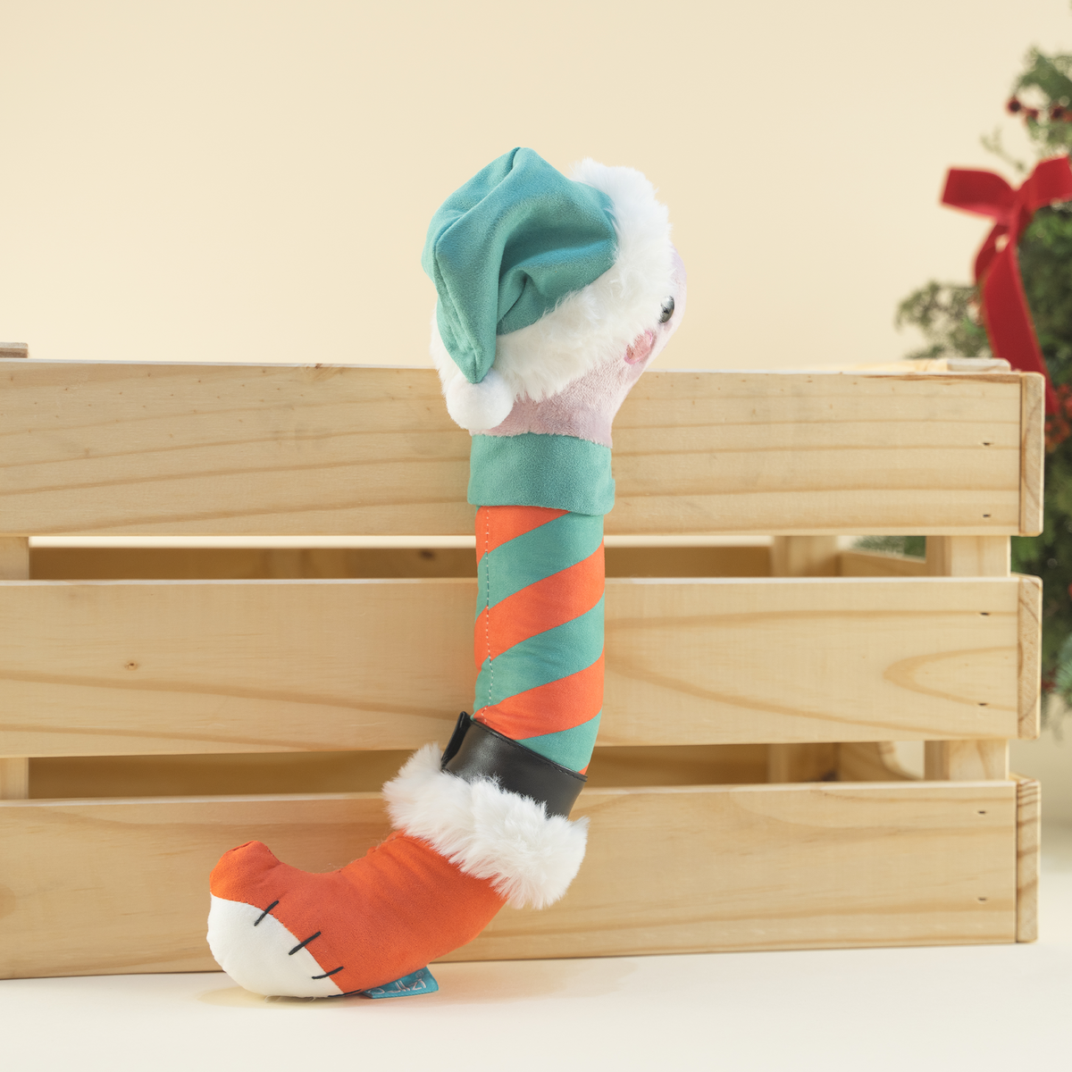 Wormi with Elf Outfit