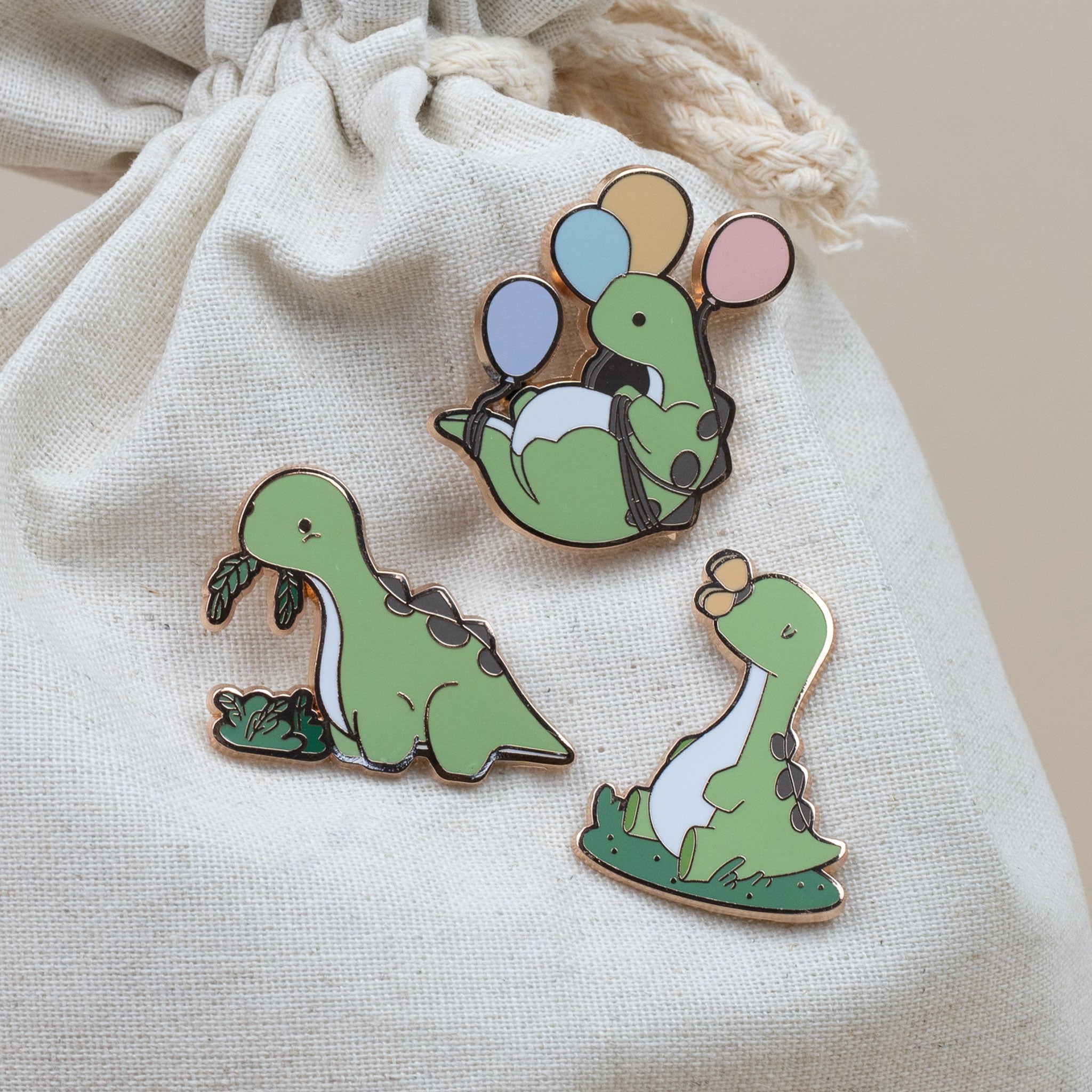 Bronti Enamel Pin - Eating