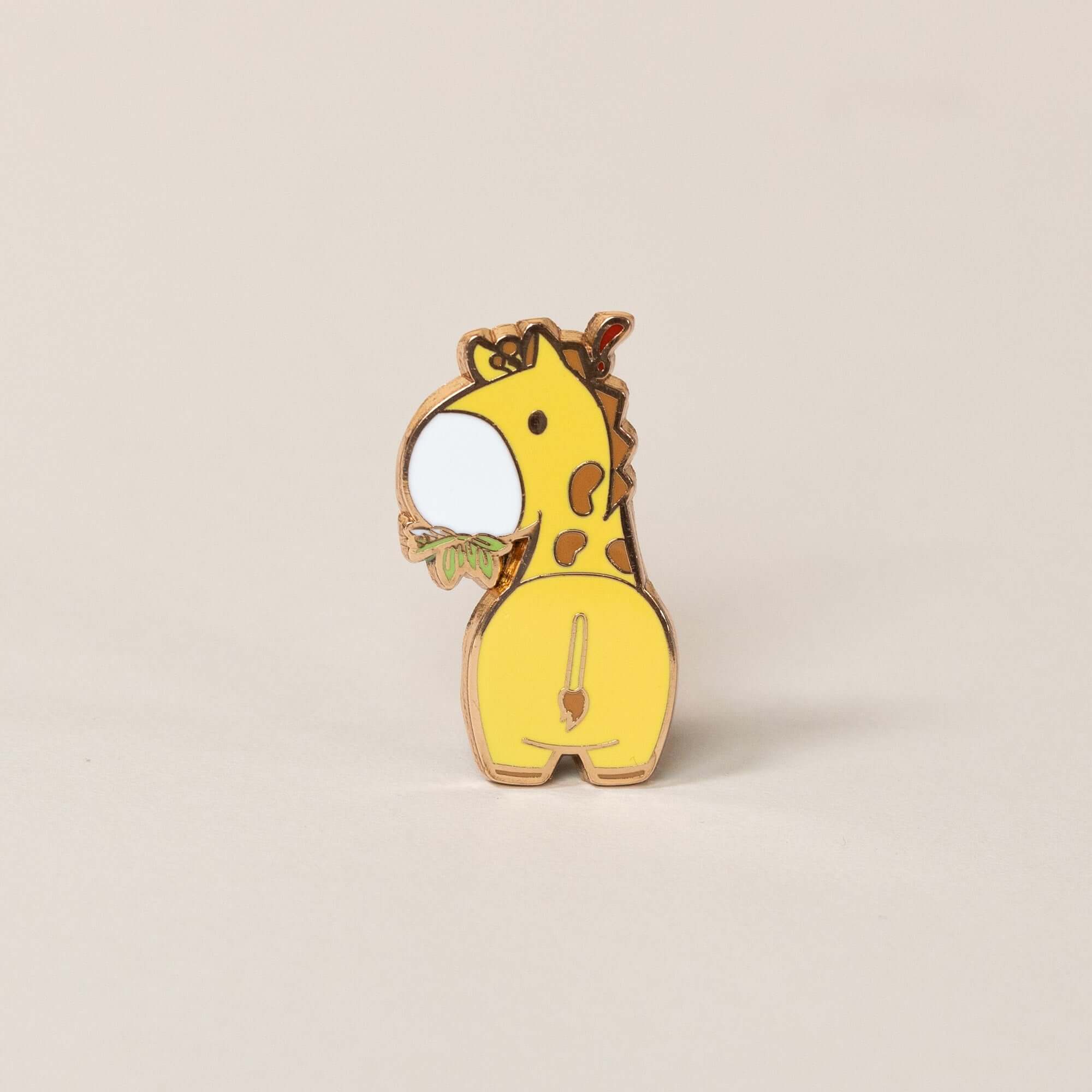 StockPins Giraffe Lapel Pin - Circus Animal Pins and Zoo Animal Pins for  Backpack Pins and Hat Pins, Circus Pin, Cute Animal Pins, Giraffe Jewelry  for